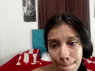 emmy-sexx Live Webcam on CamSoda