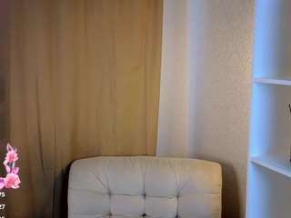 ewaheye's CamSoda show and profile