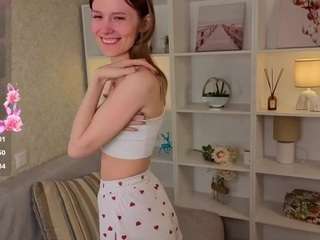 ewaheye's CamSoda show and profile