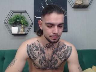 kanexhunter's CamSoda show and profile