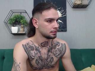 kanexhunter's CamSoda show and profile