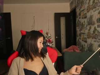 leylla13's CamSoda show and profile