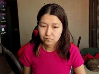 leylla13 live cam profile