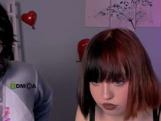 mira-cool Live Webcam on CamSoda