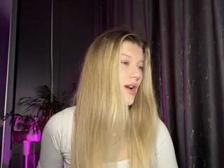 sherlypacquette Live Webcam on CamSoda