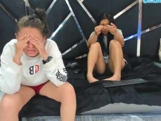 alyssaandnoah Live Webcam on CamSoda