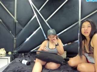  alyssaandnoah chat room