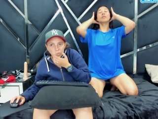 alyssaandnoah Live Webcam on CamSoda