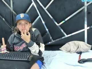 alyssaandnoah Live Webcam on CamSoda