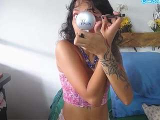 anny-foxx Live Webcam on CamSoda