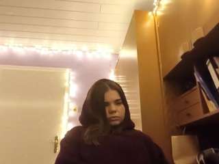 basiliabittel Live Webcam on CamSoda