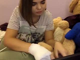 basiliabittel Live Webcam on CamSoda