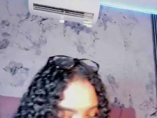 Elena Wolf live cam preview