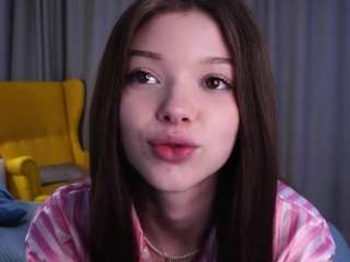 Live webcam model haileykempter on Soda Cams