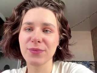 Live webcam model kareenspearmon on Soda Cams