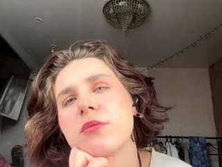 Live webcam model kareenspearmon on Soda Cams