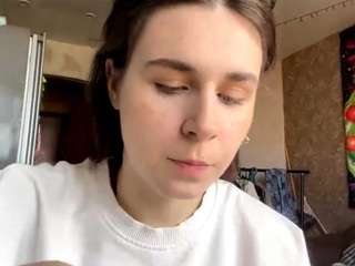 kareenspearmon's CamSoda show and profile