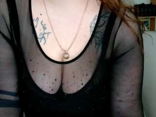 leilabeayte24 live cam profile
