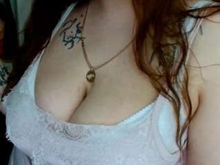 Leilabeayte24 live webcam show