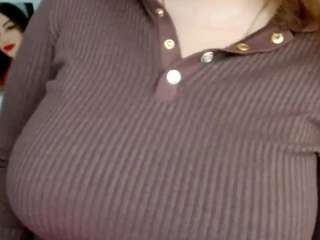 Leilabeayte24's cam show statistics and live stream