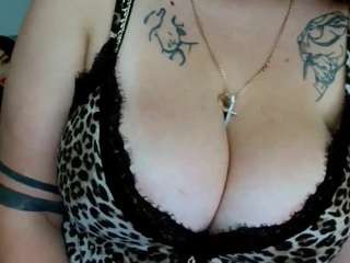 Leilabeayte24 live cam preview