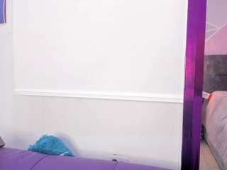 lia-thompsom's CamSoda show and profile