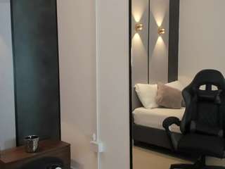 mia-collins96 webcam