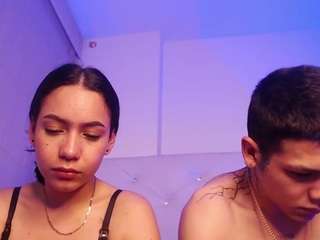 noah-and-kim69 Live Webcam on CamSoda