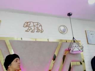 noah-and-kim69 live cam profile