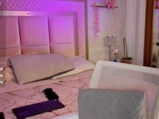 Live webcam model alanaodison on Soda Cams