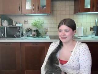 hot-caramells's CamSoda show and profile