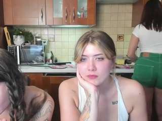 hot-caramells Live Webcam on CamSoda