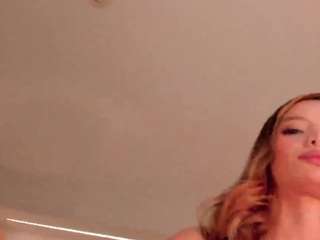 lisaflowers1's CamSoda show and profile