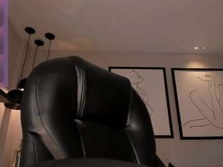 Lisa Flowers live webcam show