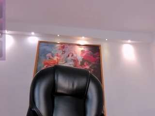 Lisa Flowers live cam preview