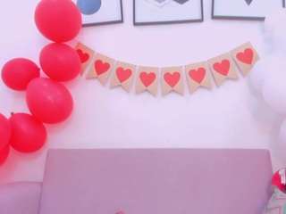 sabrina-andrews's CamSoda show and profile