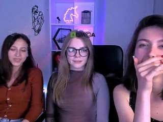 samanta-kisses Live Webcam on CamSoda