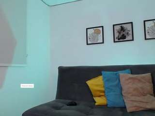 sansastarklove Live Webcam on CamSoda