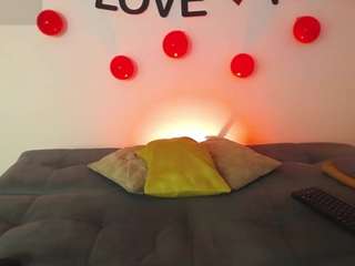 sansastarklove Live Webcam on CamSoda