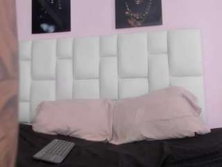  coraliebronson chat room