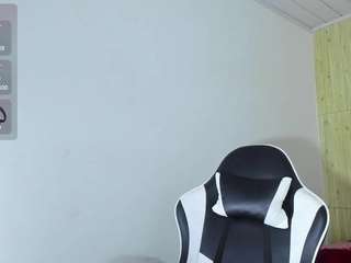  raven-rouge chat room