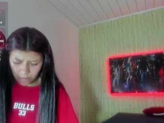 raven-rouge Live Webcam on CamSoda