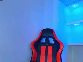 raven-rouge Live Webcam on CamSoda