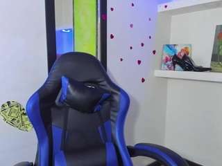 raven-rouge live webcam show