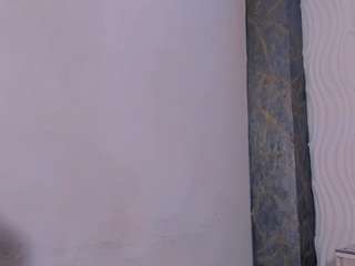 Raven-rouge live webcam show
