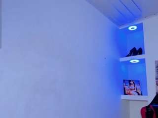 Raven-rouge live webcam show