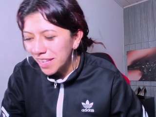 Raven-rouge live webcam show