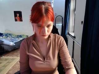 Live webcam model robynmcburrows on Soda Cams