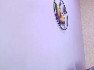 Live webcam model amy-wats0n on Soda Cams