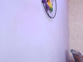 Live webcam model amy-wats0n on Soda Cams